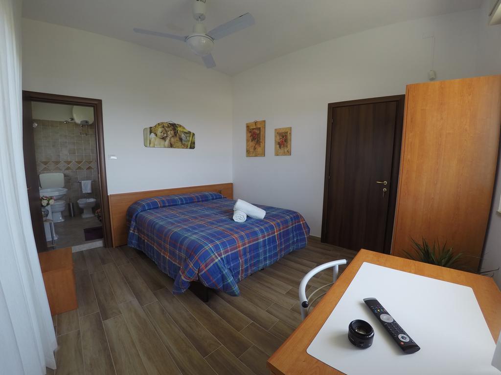 Punta Di Mola Bed & Breakfast